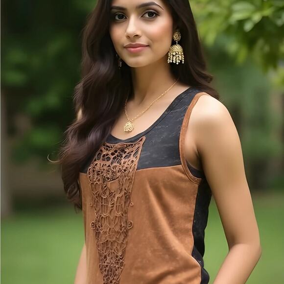 Gimmicks by BKE NWT Rust Brown Lace Accent Tank Top Size Medium - Picture 2 of 5